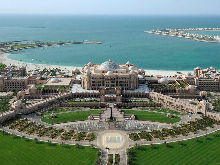 Emirates-Palace-Abu-Dhabi_tea